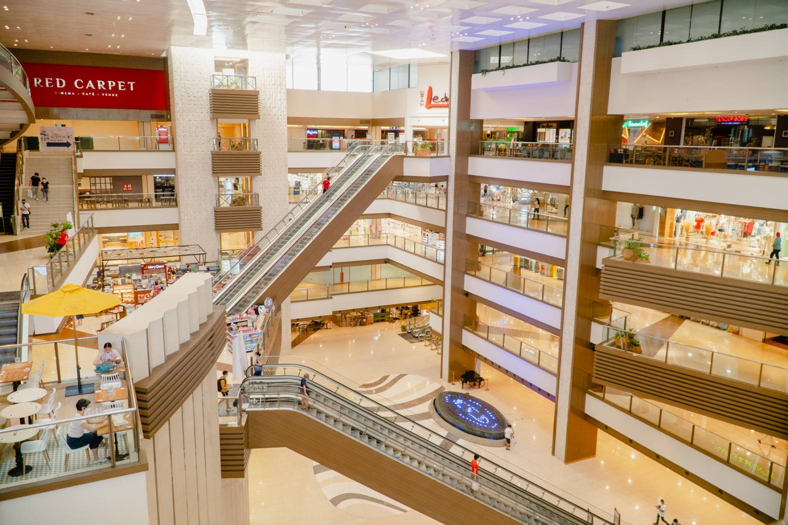 Are Dogs Allowed In Shangrila Mall