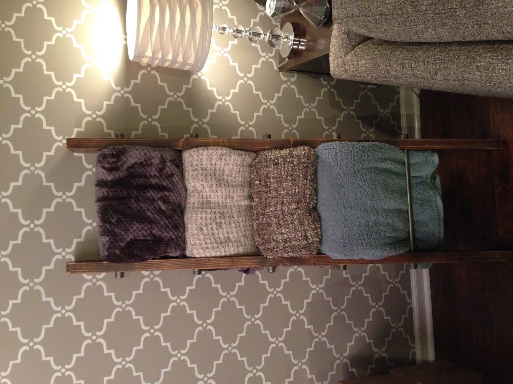 Blanket Ladder Shanty 2 Chic