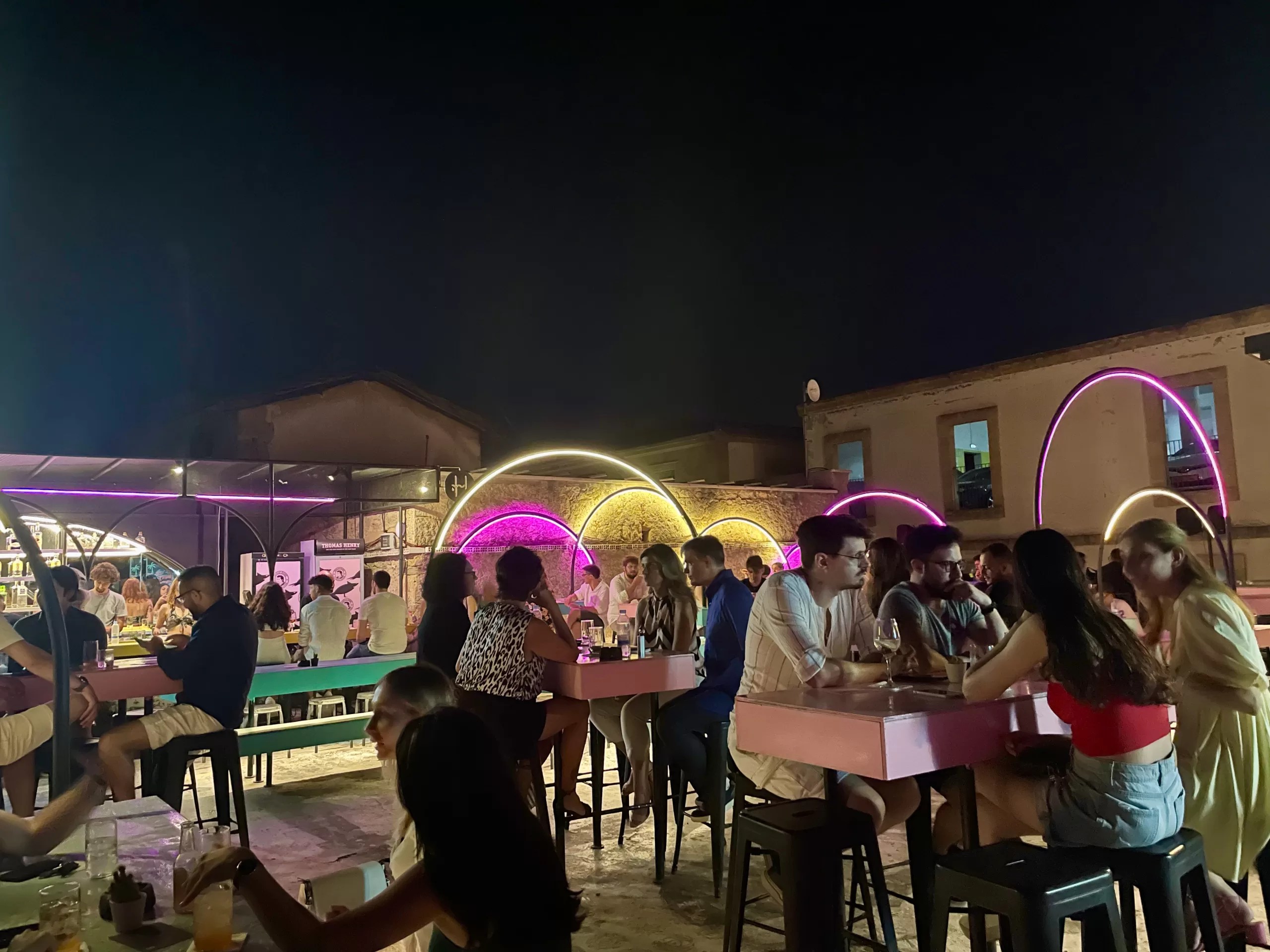 Taratsa rooftop bar Nicosia Cyprus