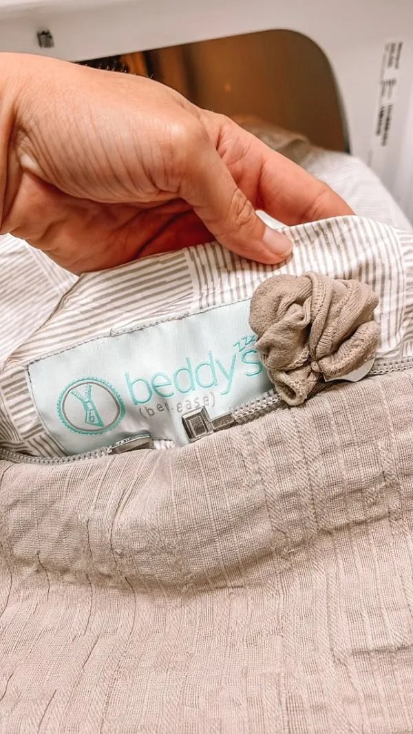 How to Wash Your Beddy’s Bedding + Zipper Hack