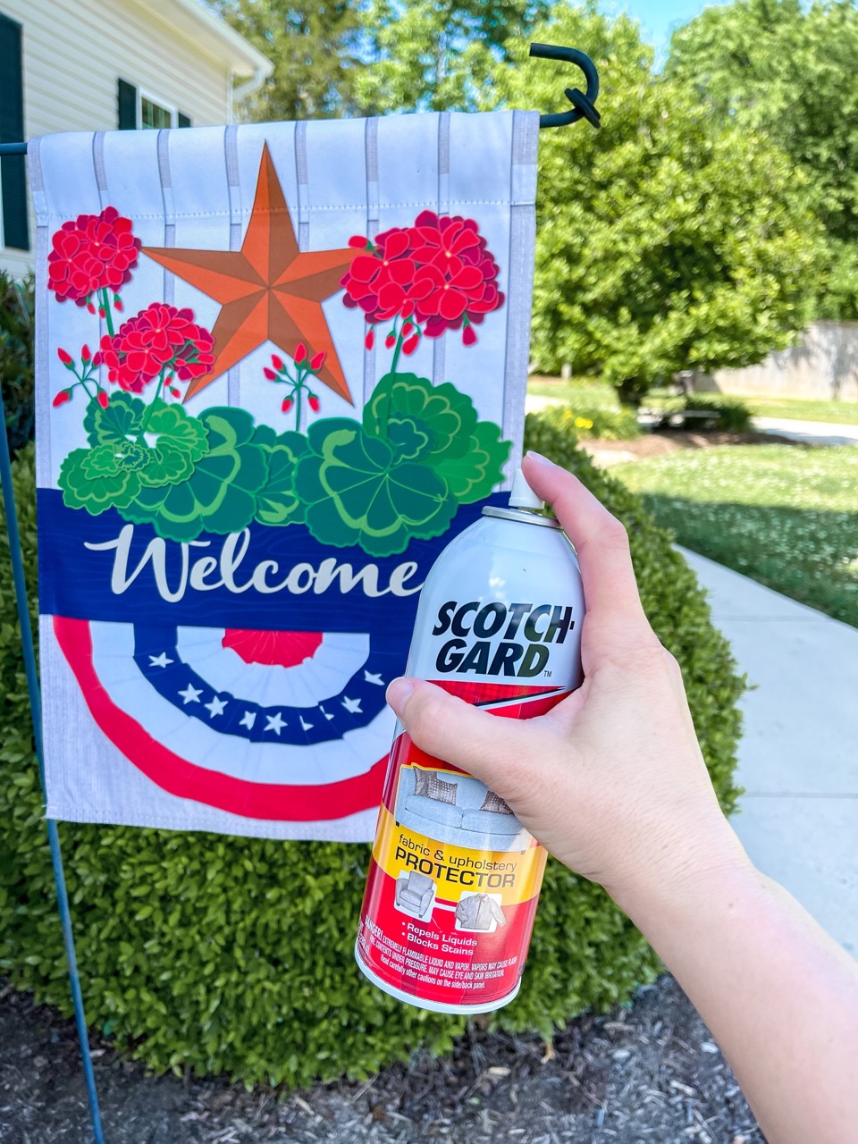 How to Keep Garden Flags From Fading