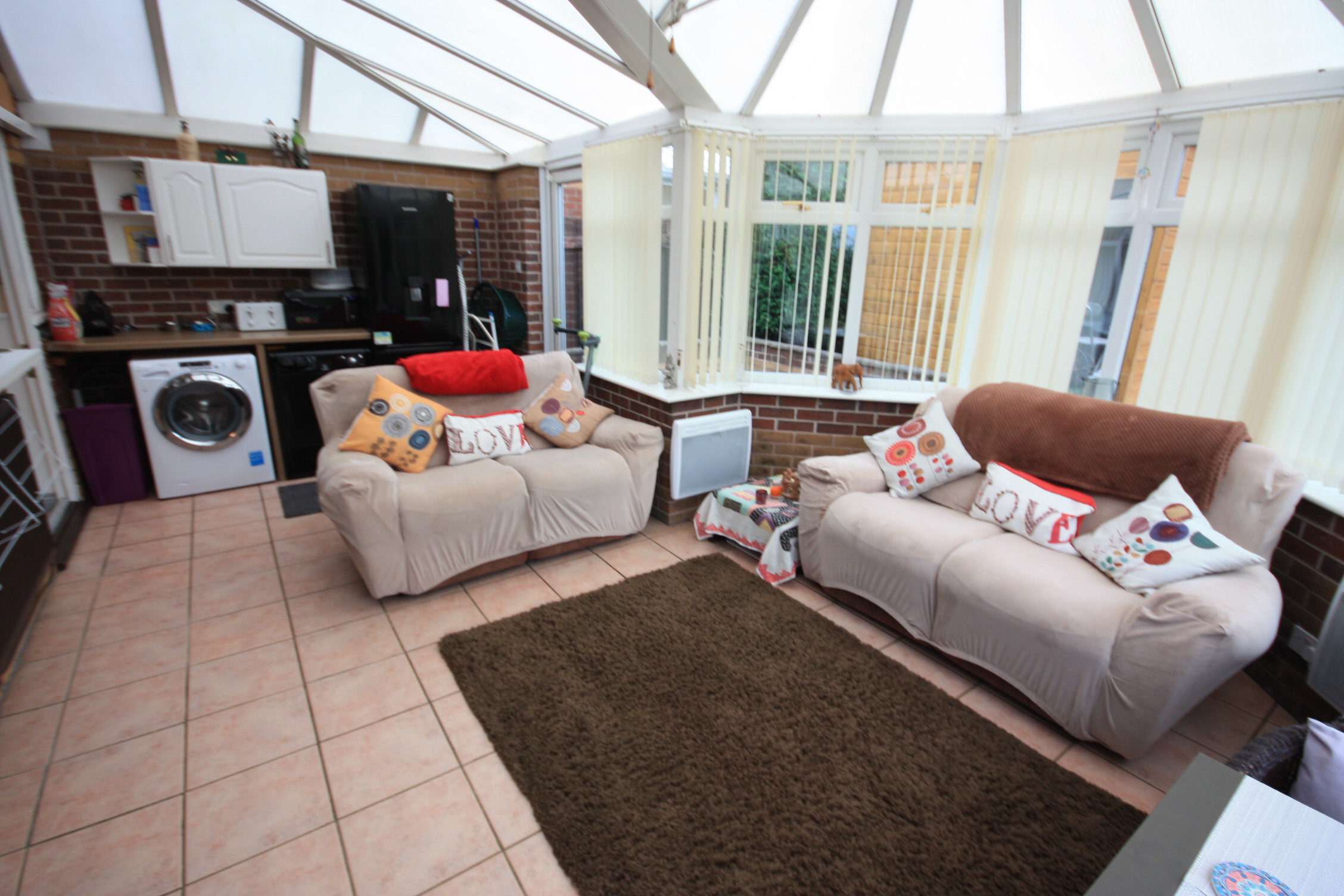 LAPWING ROAD, KIDSGROVE Shaw's & Company