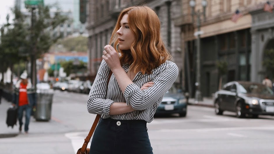 The One Color That Looks Good On Redheads, According To A Stylist