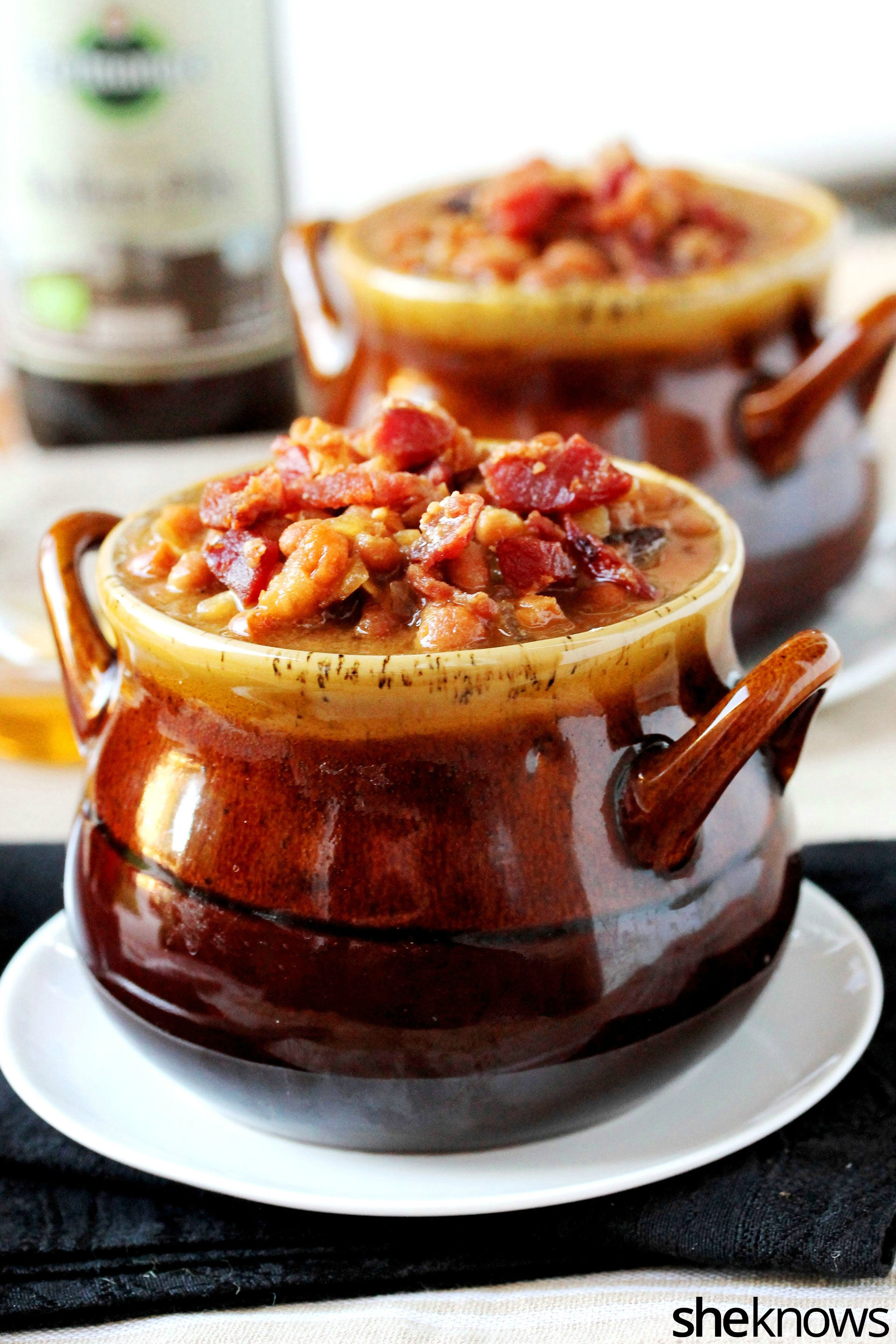 Slow Cooker Sunday Honeymustard baked beans have never been easier