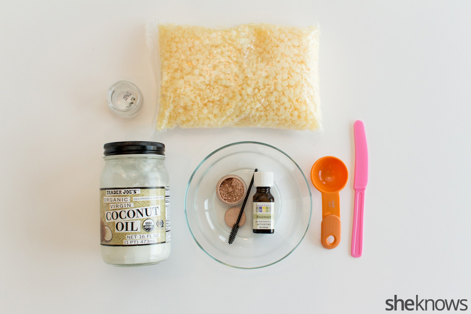 DIY this notorious face luminizer for truly glowing skin