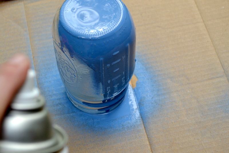 A Simple StepbyStep DIY Guide to SprayPainting Mason Jars