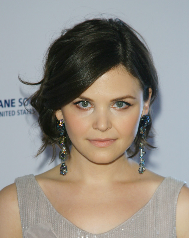 Looking for Hairstyles for Round Faces? Here's All the Celeb Inspo You Need