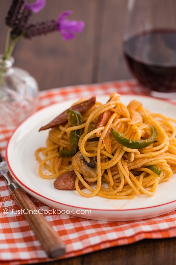 9 Mac and cheese + ketchup recipes that prove they’re a perfect match