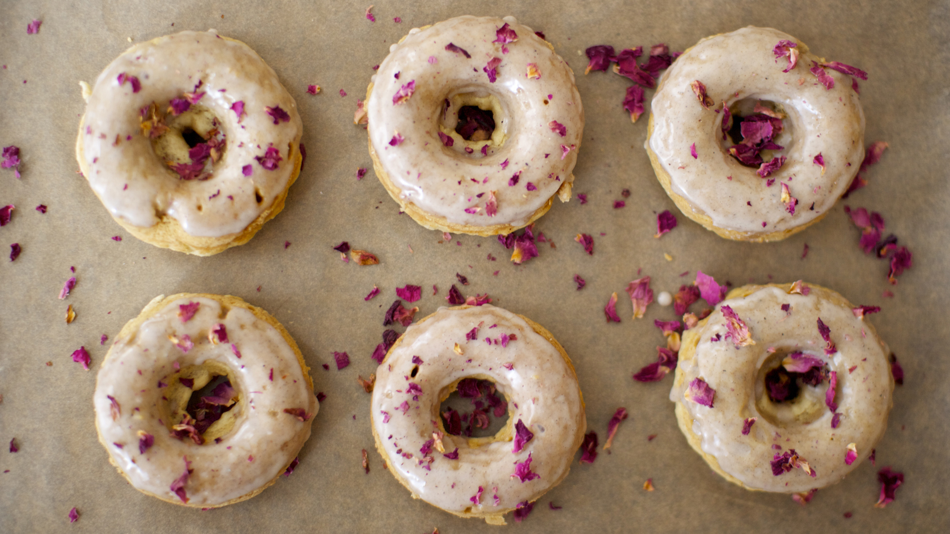 23 Edible flower recipes that are almost too pretty to eat SheKnows