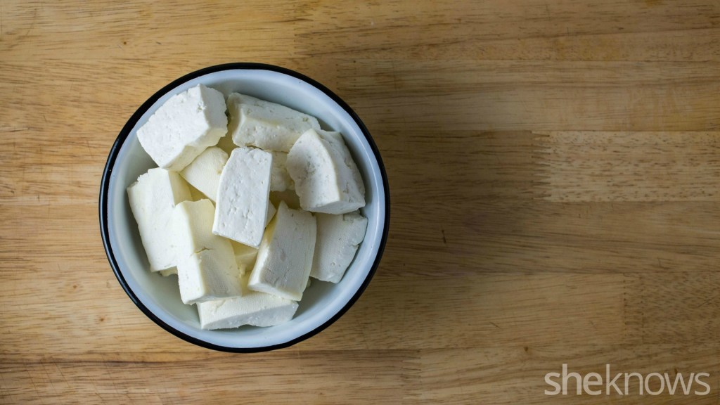 How to turn milk into cheese curds