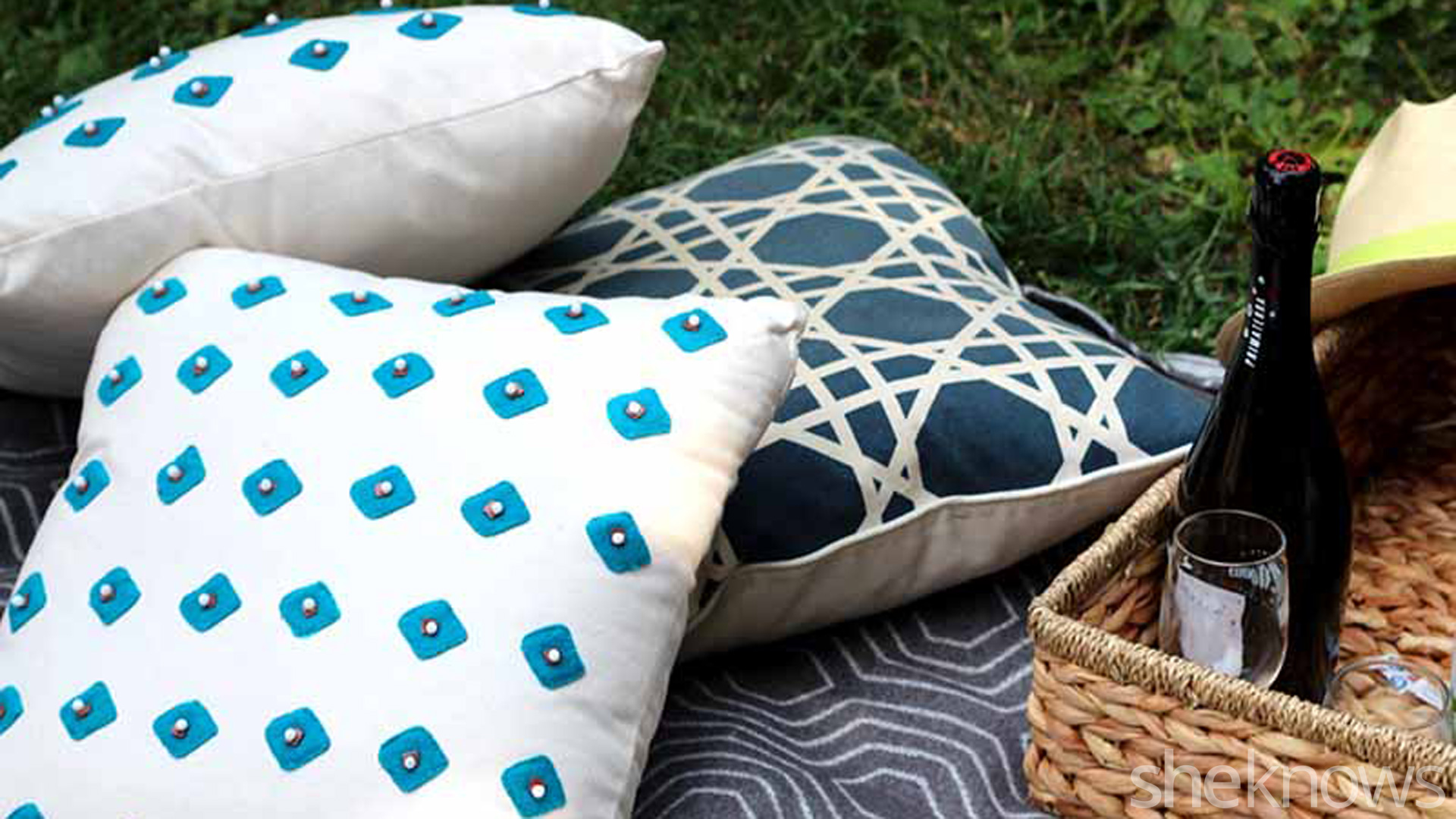 6 Tips for a fun endofsummer picnic with friends