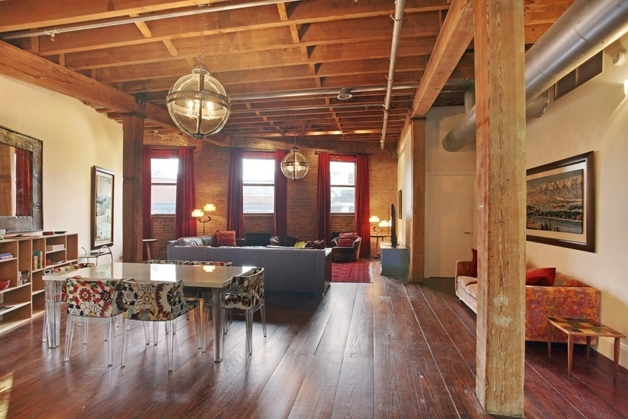 Taylor Swift shakes it off in her new Tribeca home SheKnows