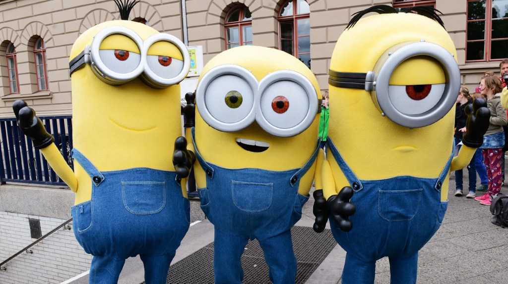 How to make a Despicable Me minion costume that'll win Halloween