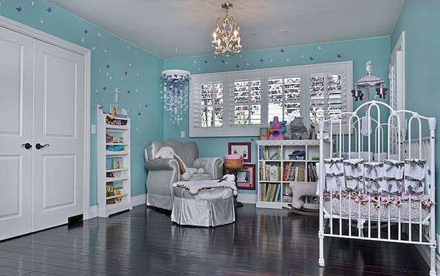 Is Iggy Azalea stealing her decorating style from another pop icon