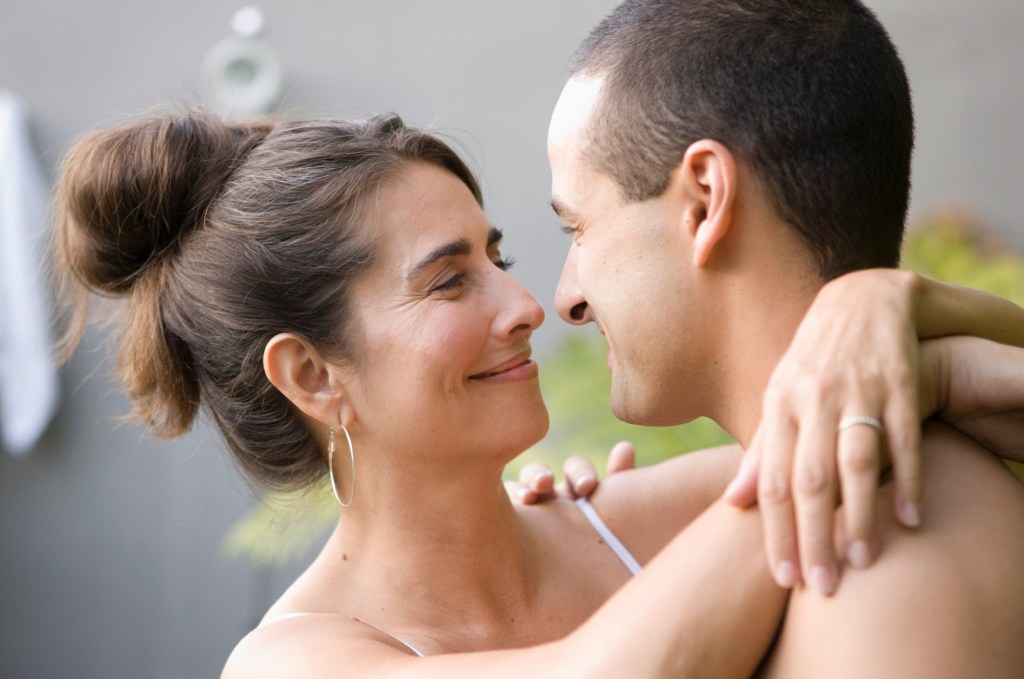 8 Reasons to marry a younger man and drop the ‘cougar’ stigma SheKnows