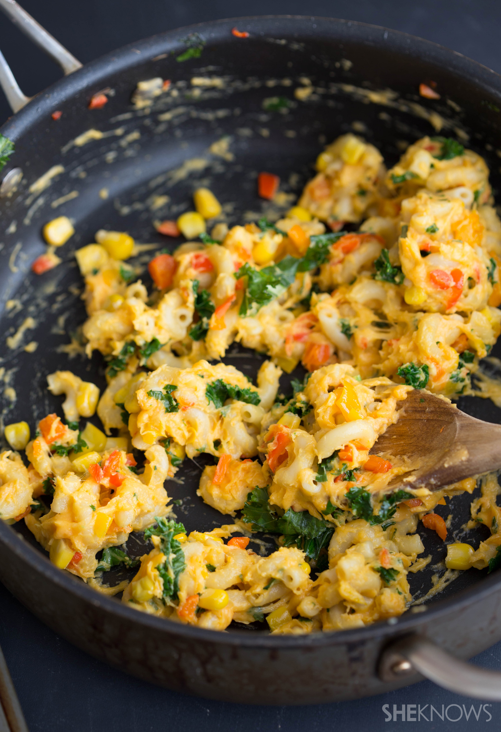 Muffinstyle healthy mac and cheese cups are adorable for lunch