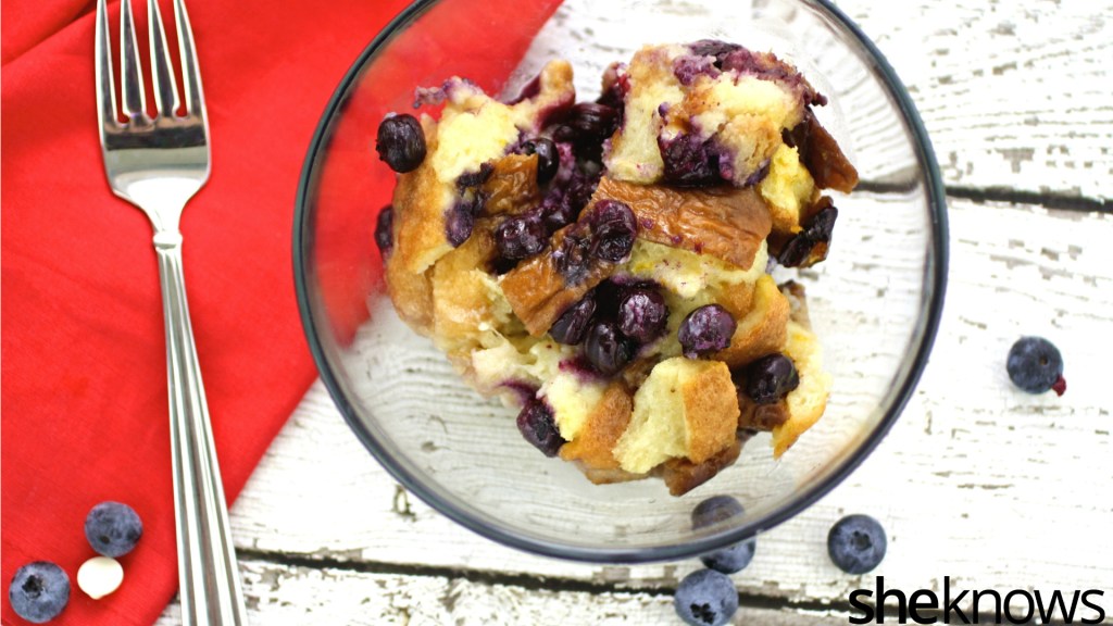 Slow Cooker Sunday White chocolate and blueberry bread pudding