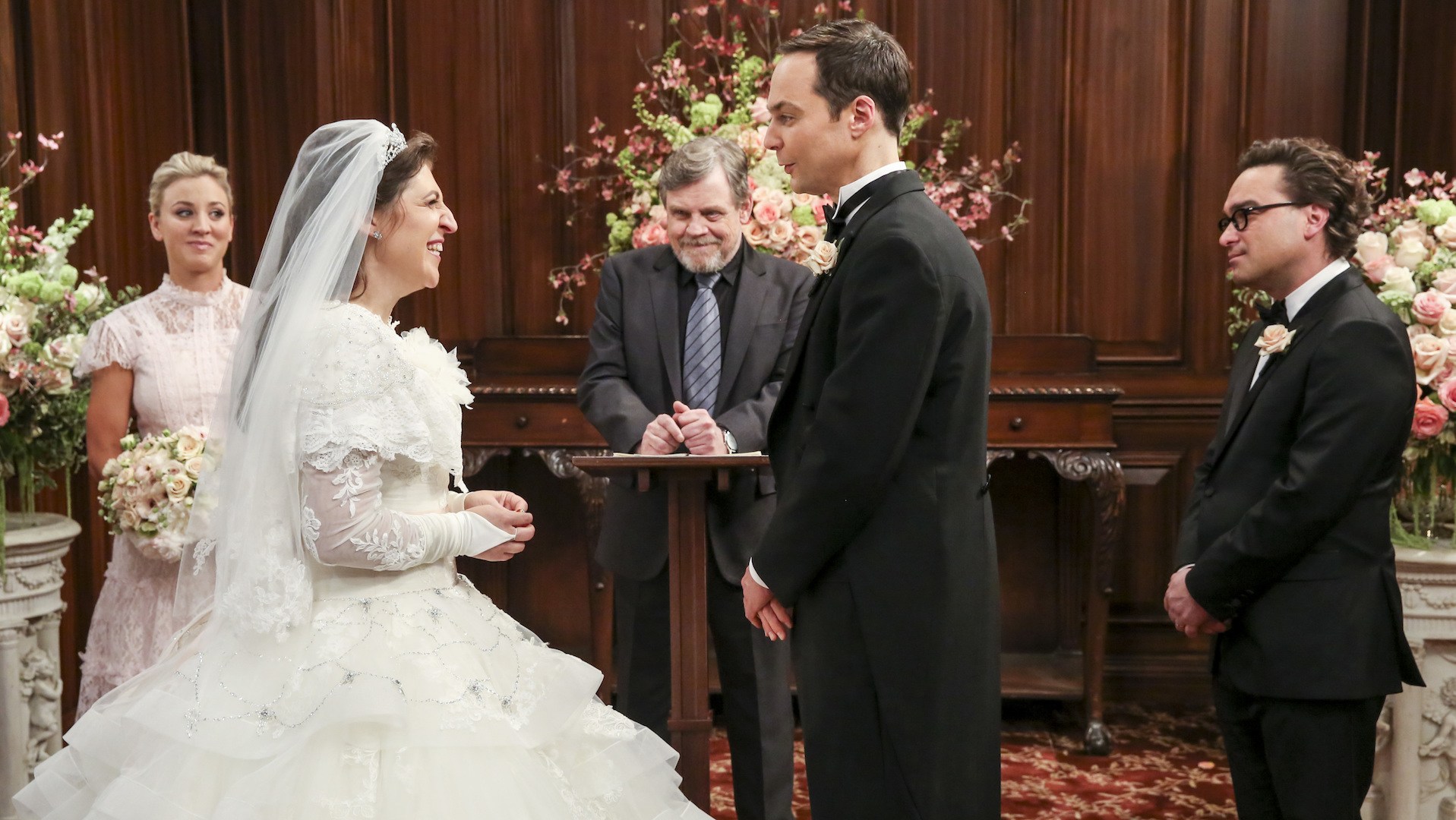 The One Big Bang Theory Wedding Moment You Didn’t See