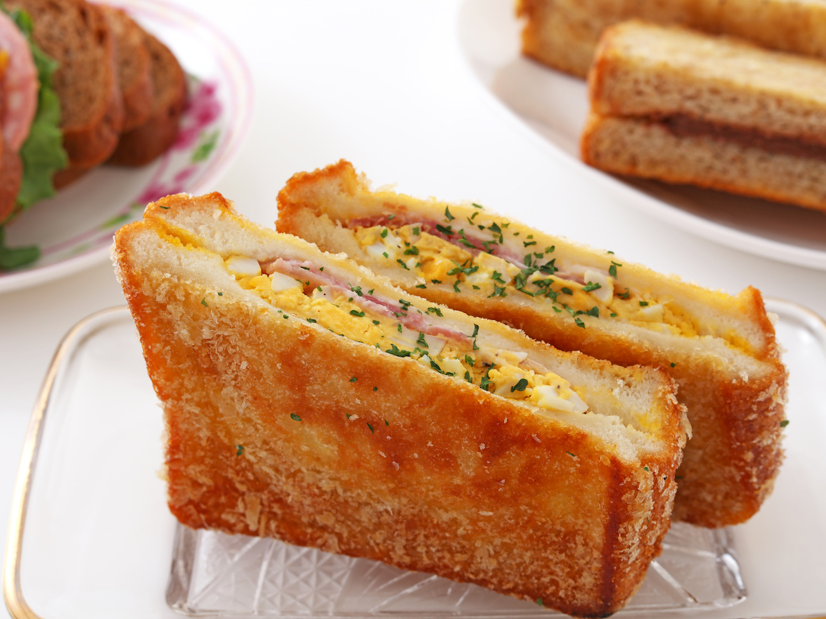 This Egg Breakfast Sandwich Hack on TikTok Is Truly Genius