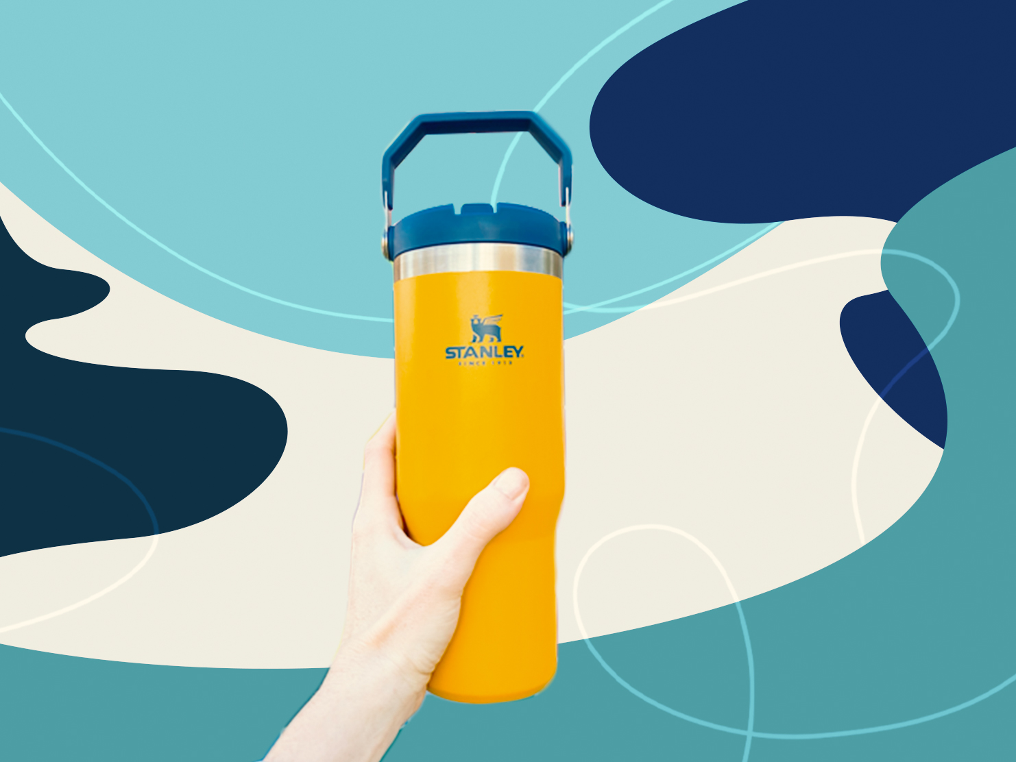 This Is How Much Water You Should Drink Per Day, According to Experts