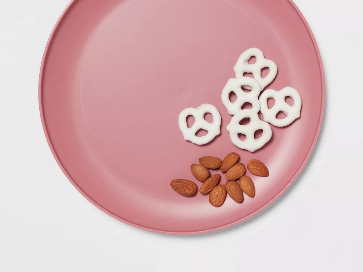 Target Has 50¢ Dinnerware That’s Actually Pretty Chic