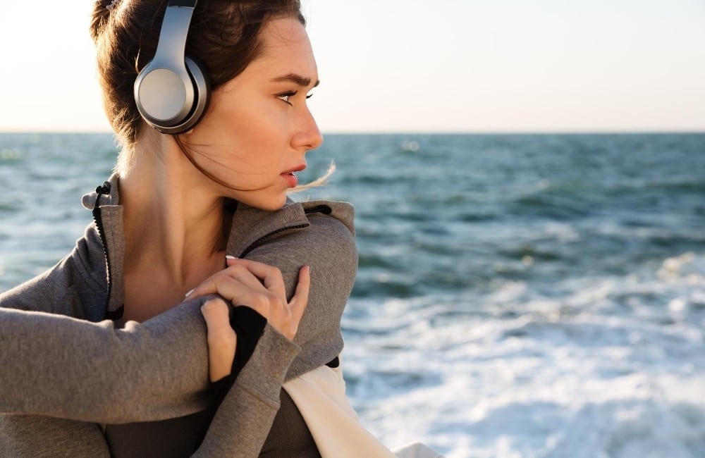 10 Best Headphones for Working Out in 2022 shelf