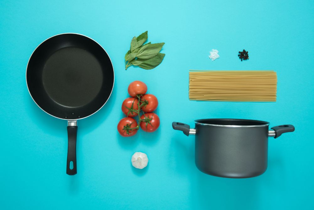 10 Best NonToxic Cookware Sets and Brands shelf