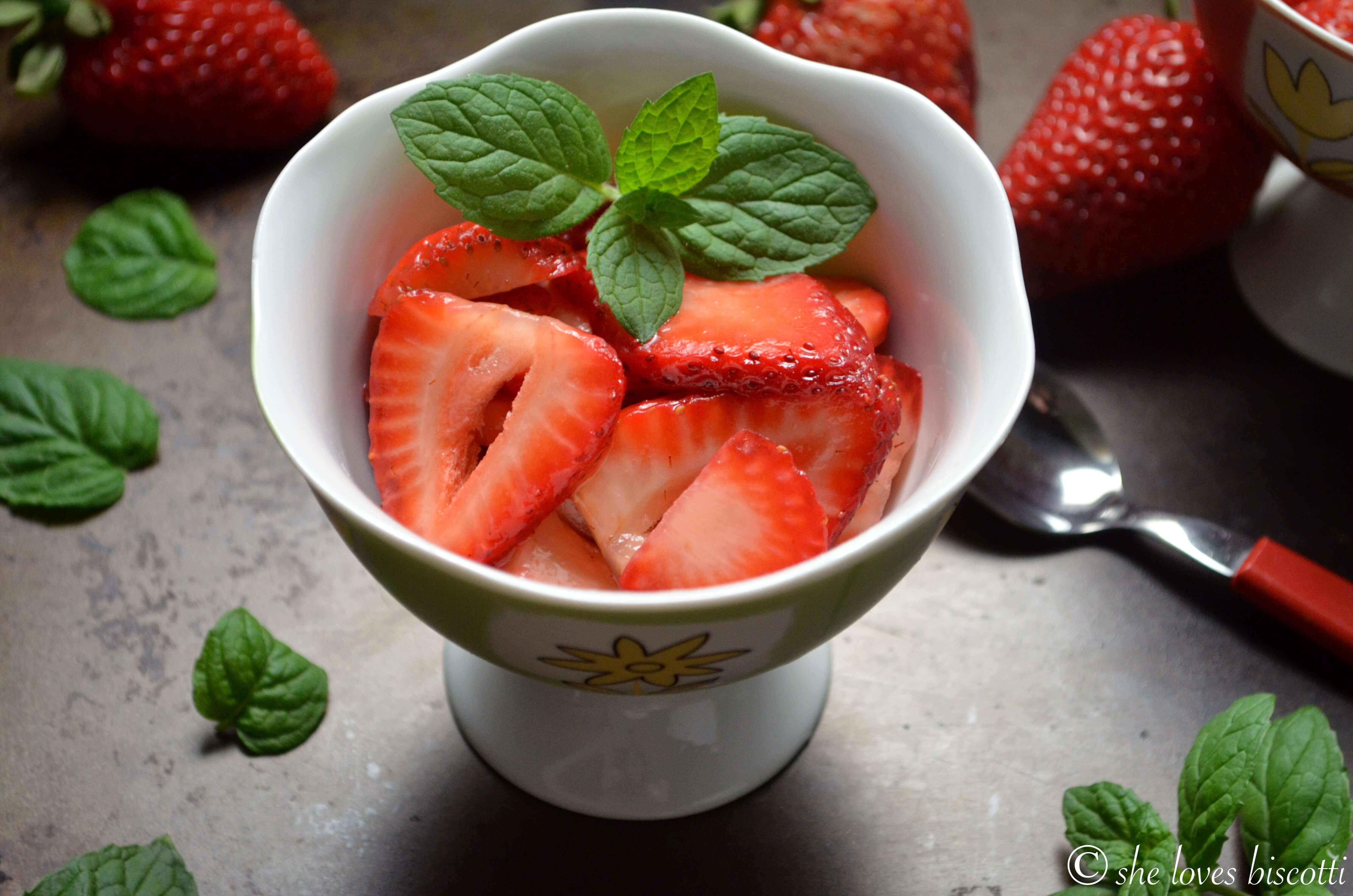 Simple Macerated Strawberries She loves biscotti