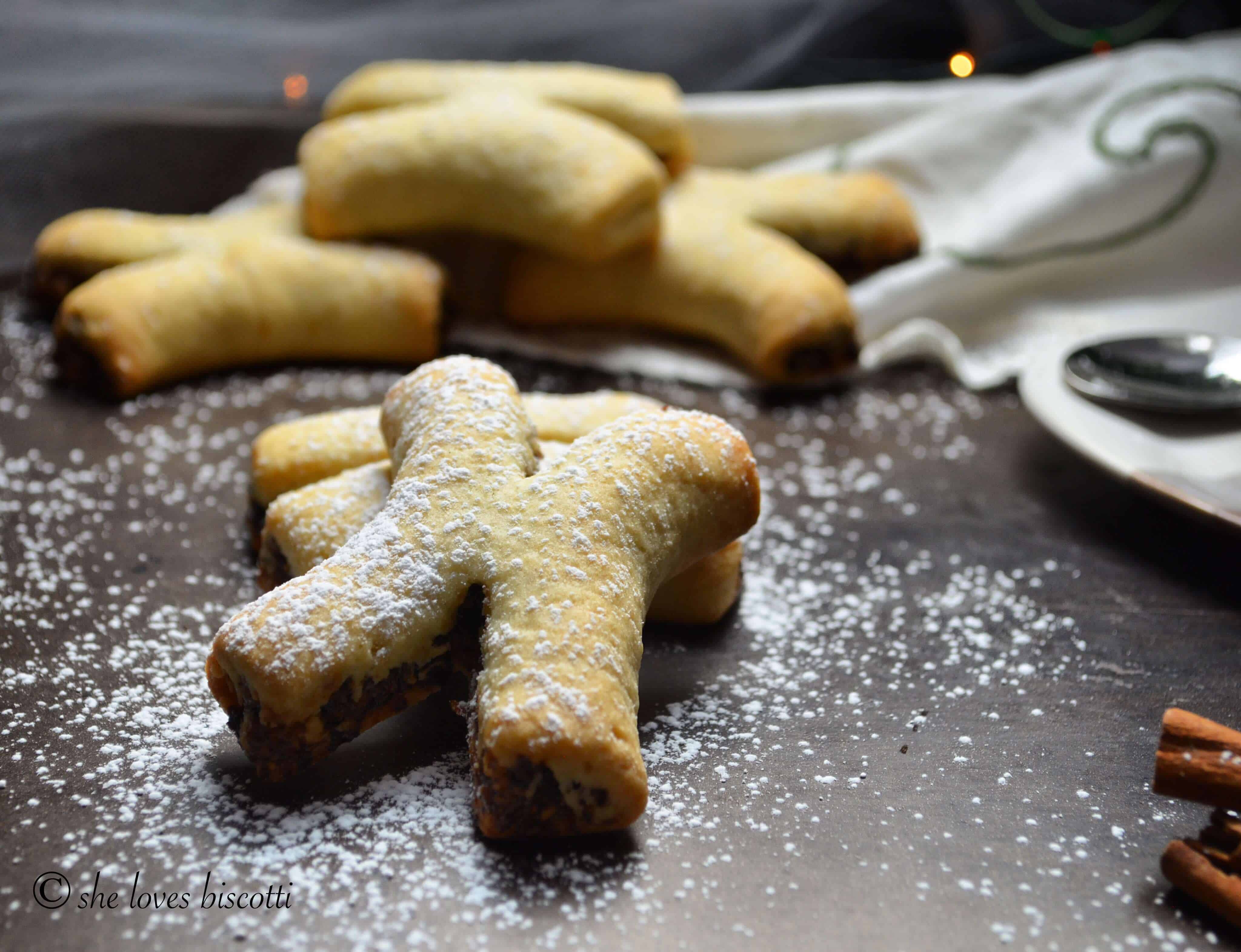 Spiced Italian Christmas Fig Cookies She loves biscotti