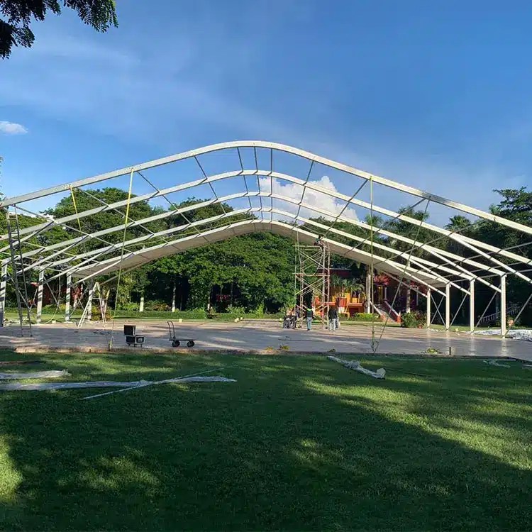 What is the difference between a frame tent and a structure tent