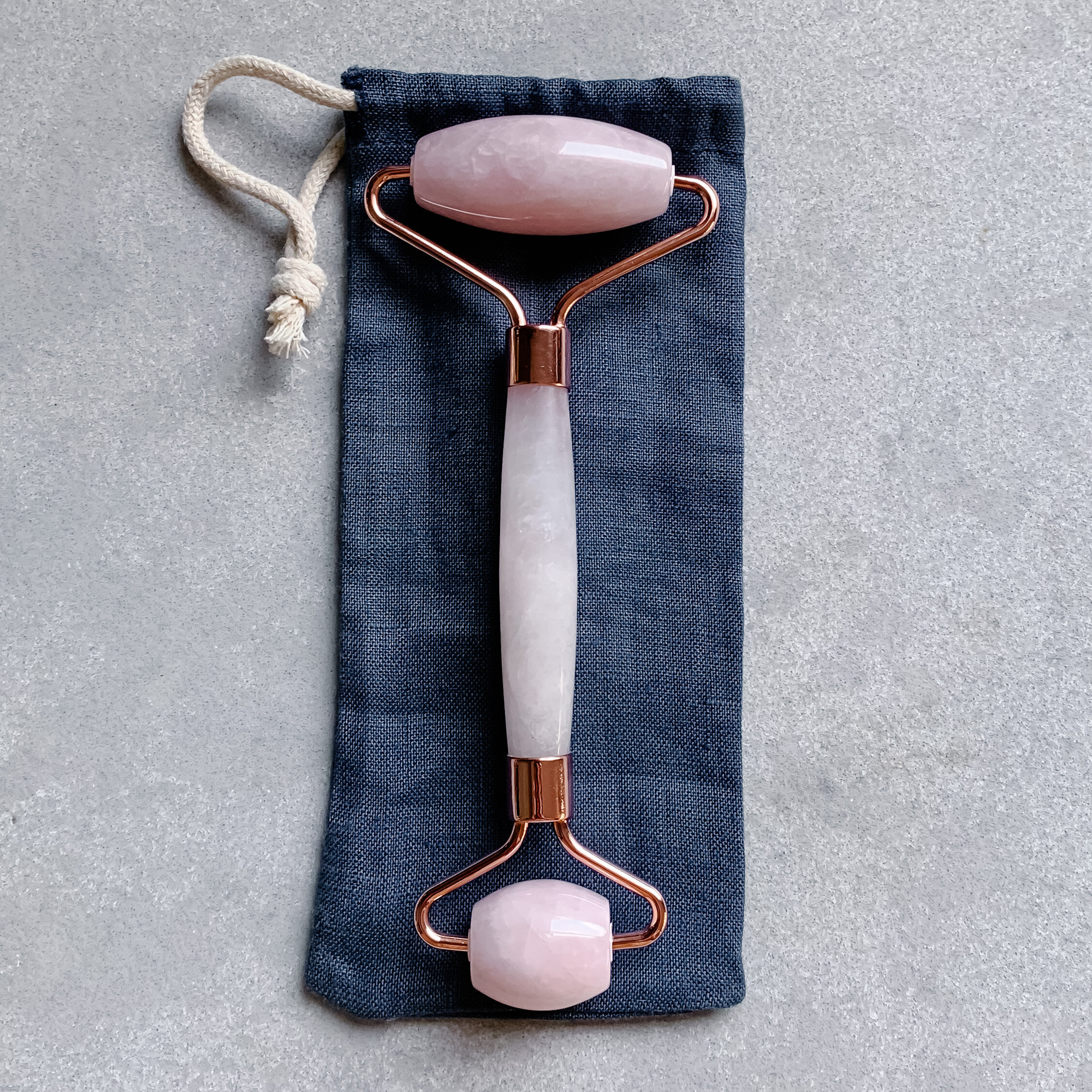 Facial Roller Rose Quartz Sheng Works