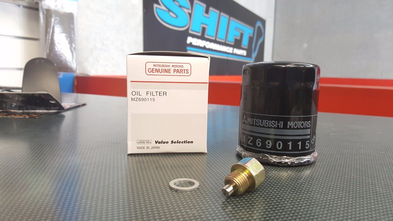 Genuine Mitsubishi Oil Filter EVO 5 6 7 8 9 MR GSR and Sump Plug