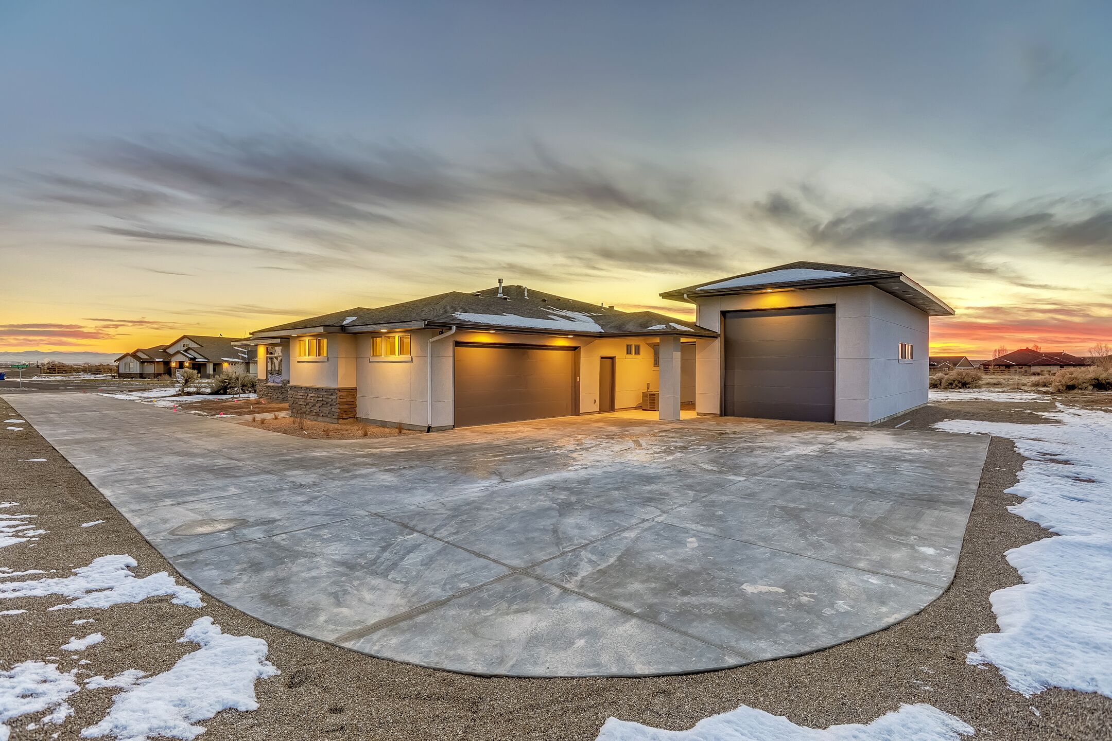 New Model Home on 2 acres 8422 Quail Hollow Dr. Wyatt’s Hollow in