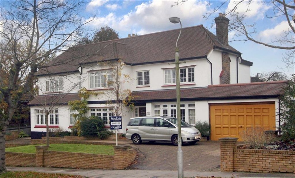 6 bedroom House Detached for sale in Whitgift Foundation