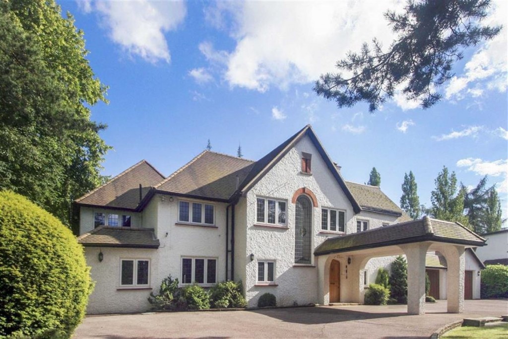 5 bedroom House Detached for sale in West Purley, b Estate