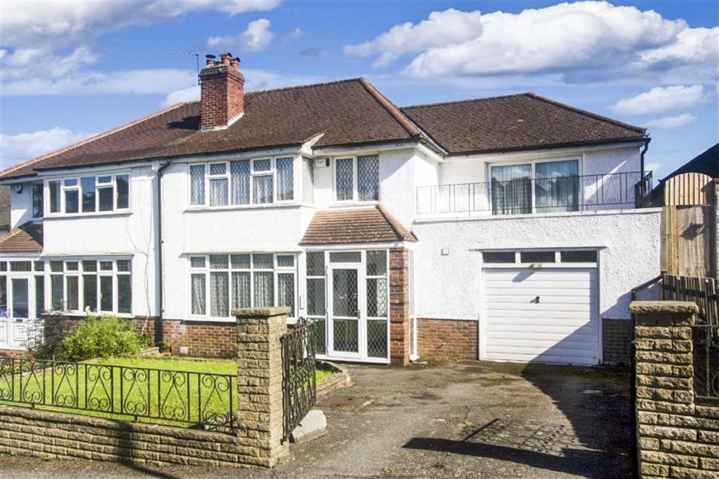 4 bedroom semi detached house for sale in Sanderstead