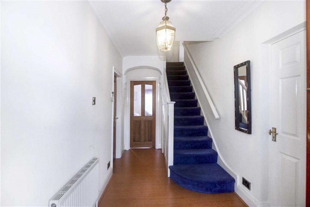 4 bedroom semi detached house for sale in Sanderstead