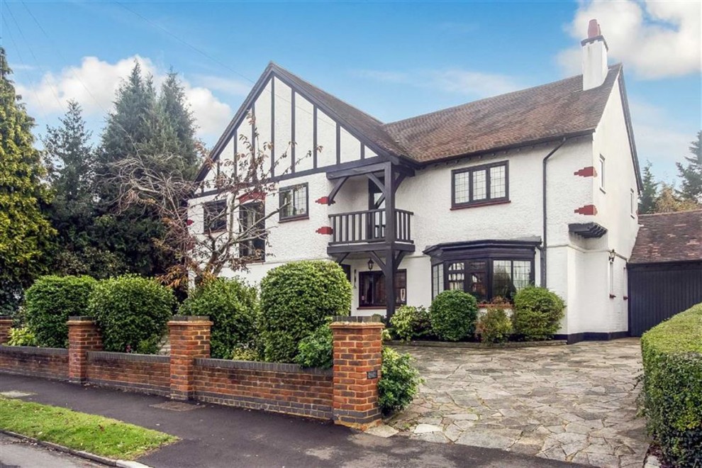 5 bedroom House Detached for sale in Purley