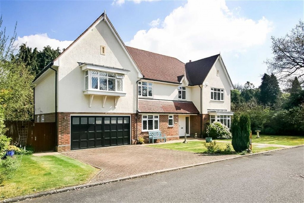 5 bedroom House Detached for sale in Kenley
