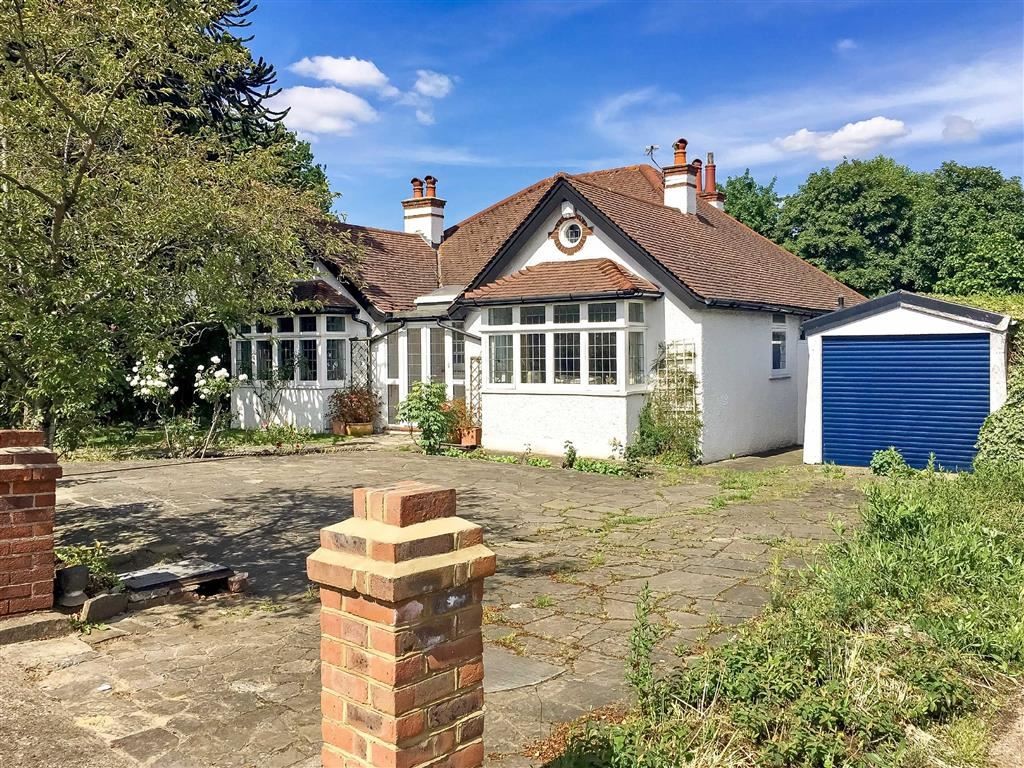 4 bedroom Bungalow Detached for sale in Purley