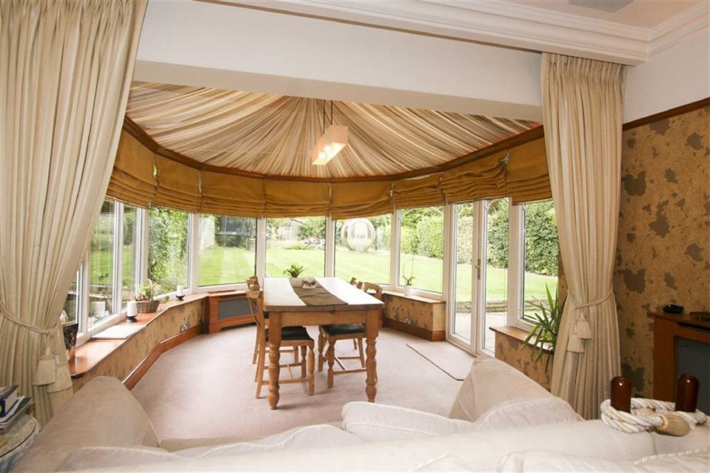 4 bedroom House Detached for sale in Whitgift Foundation, Croydon