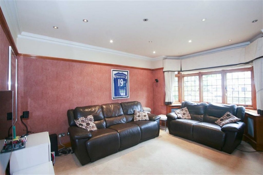4 bedroom detached house for sale in Whitgift Foundation, Croydon
