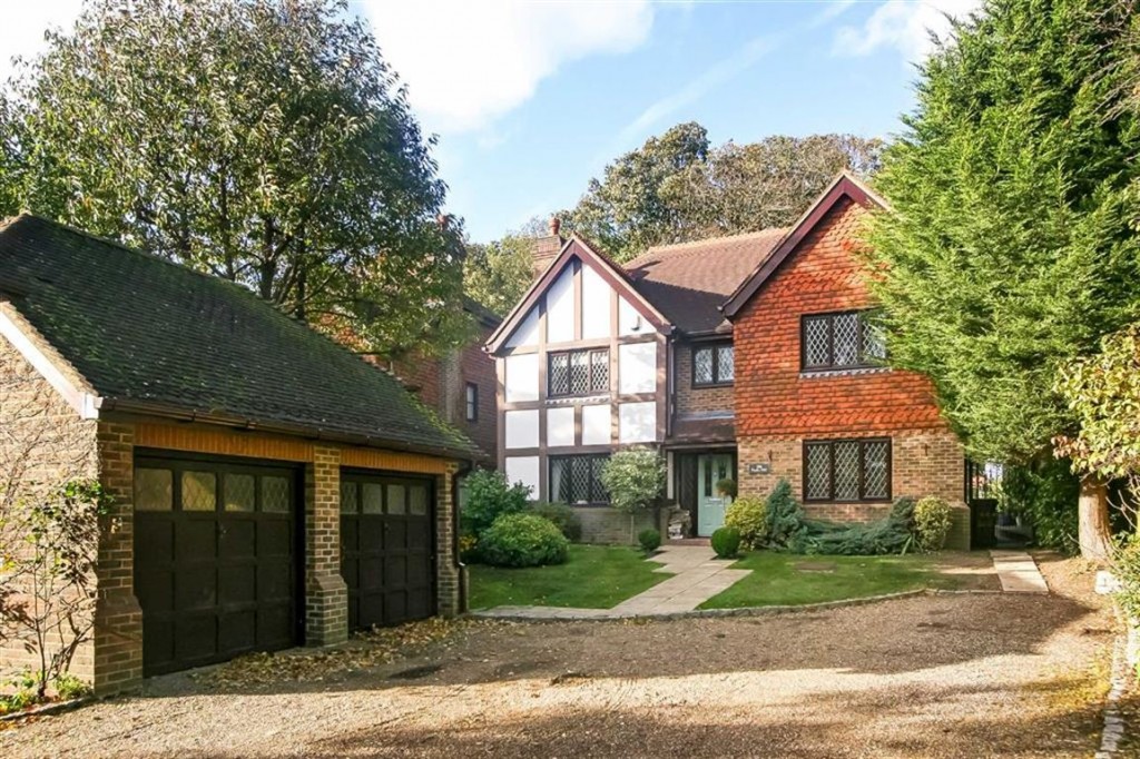 6 bedroom House Detached for sale in Purley