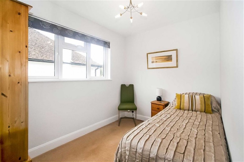 4 bedroom semi detached house for sale in Coulsdon