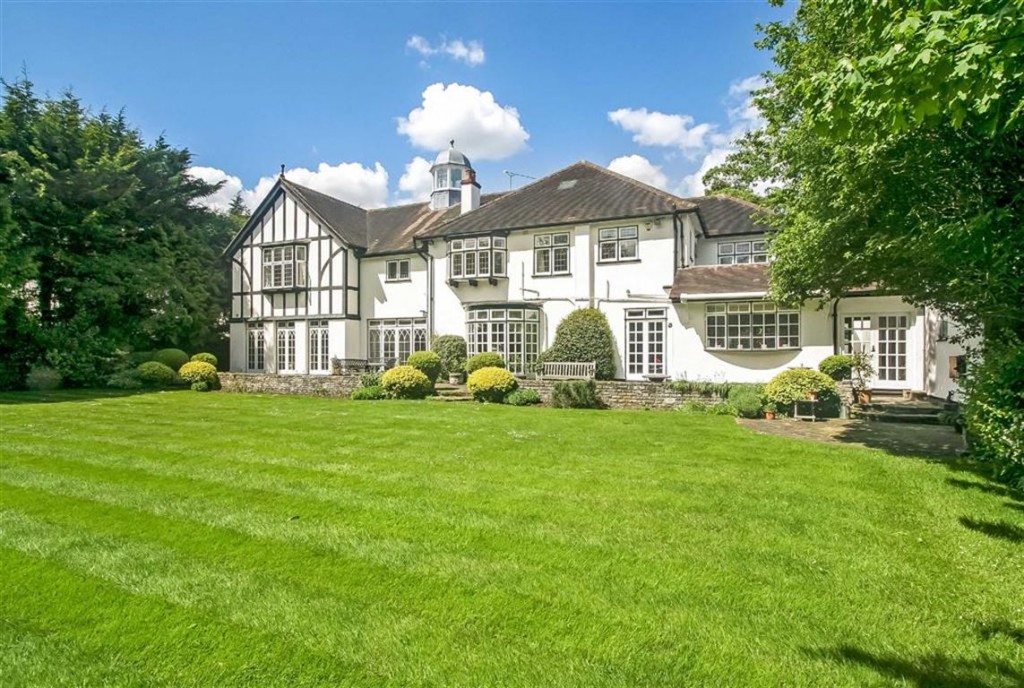 6 bedroom House Detached for sale in Purley