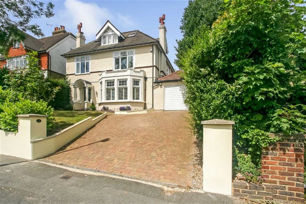 6 bedroom House Detached for sale in Purley