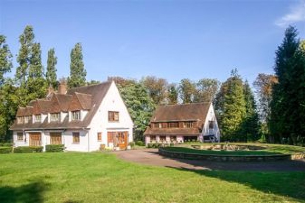 5 bedroom House Detached for sale in b Estate, Purley