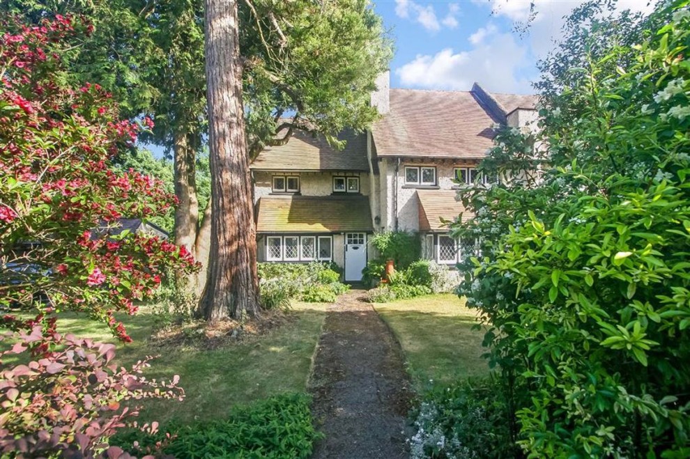 4 bedroom semi detached house for sale in b Estate, Purley