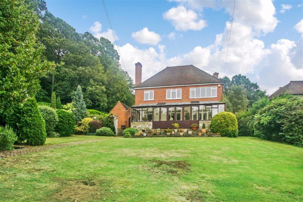 4 bedroom House Detached for sale in Croham Hurst, South Croydon
