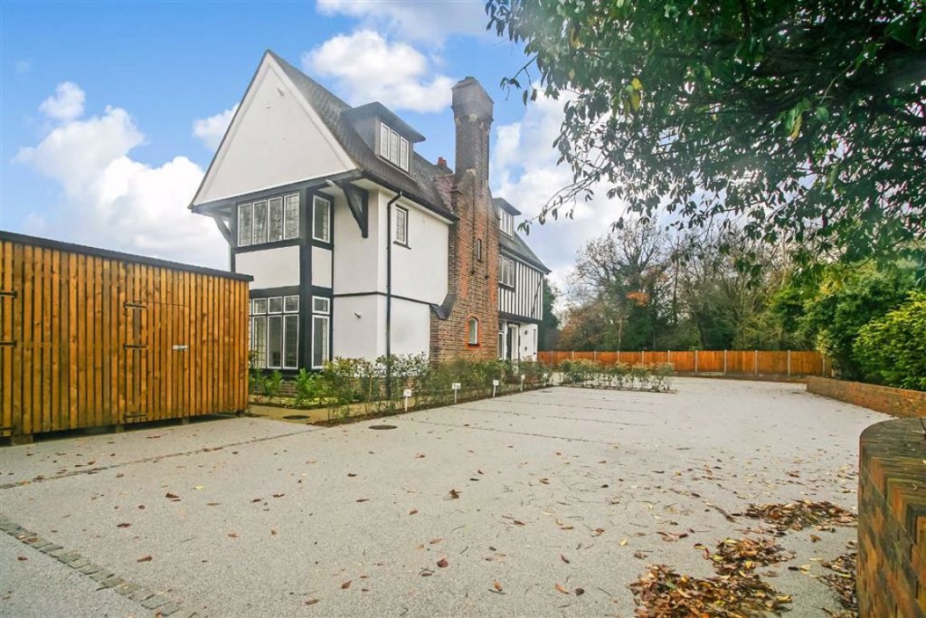 2 bedroom New Apartment Conversion for sale in Kenley